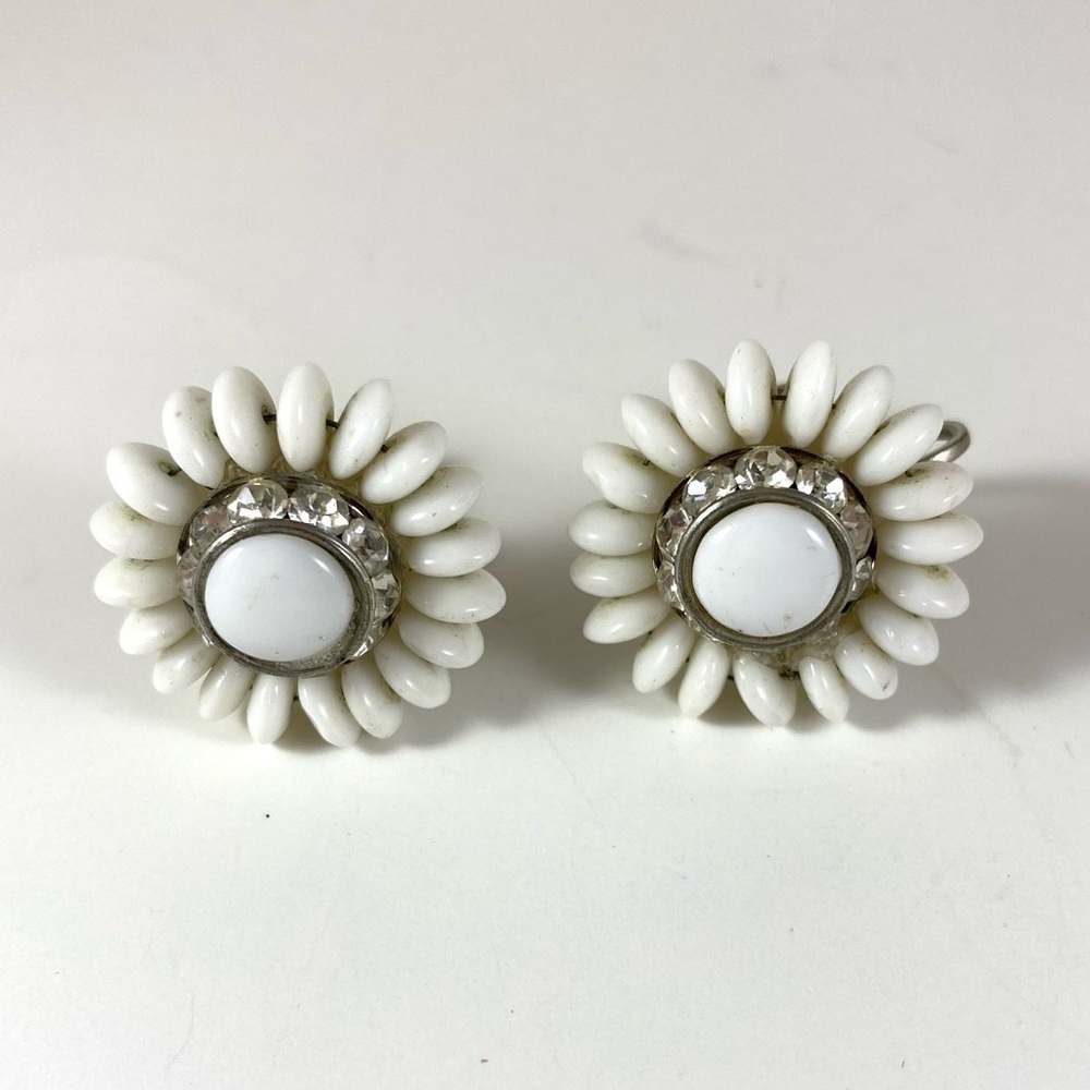 Stunning white beaded rhinestone flower earrings